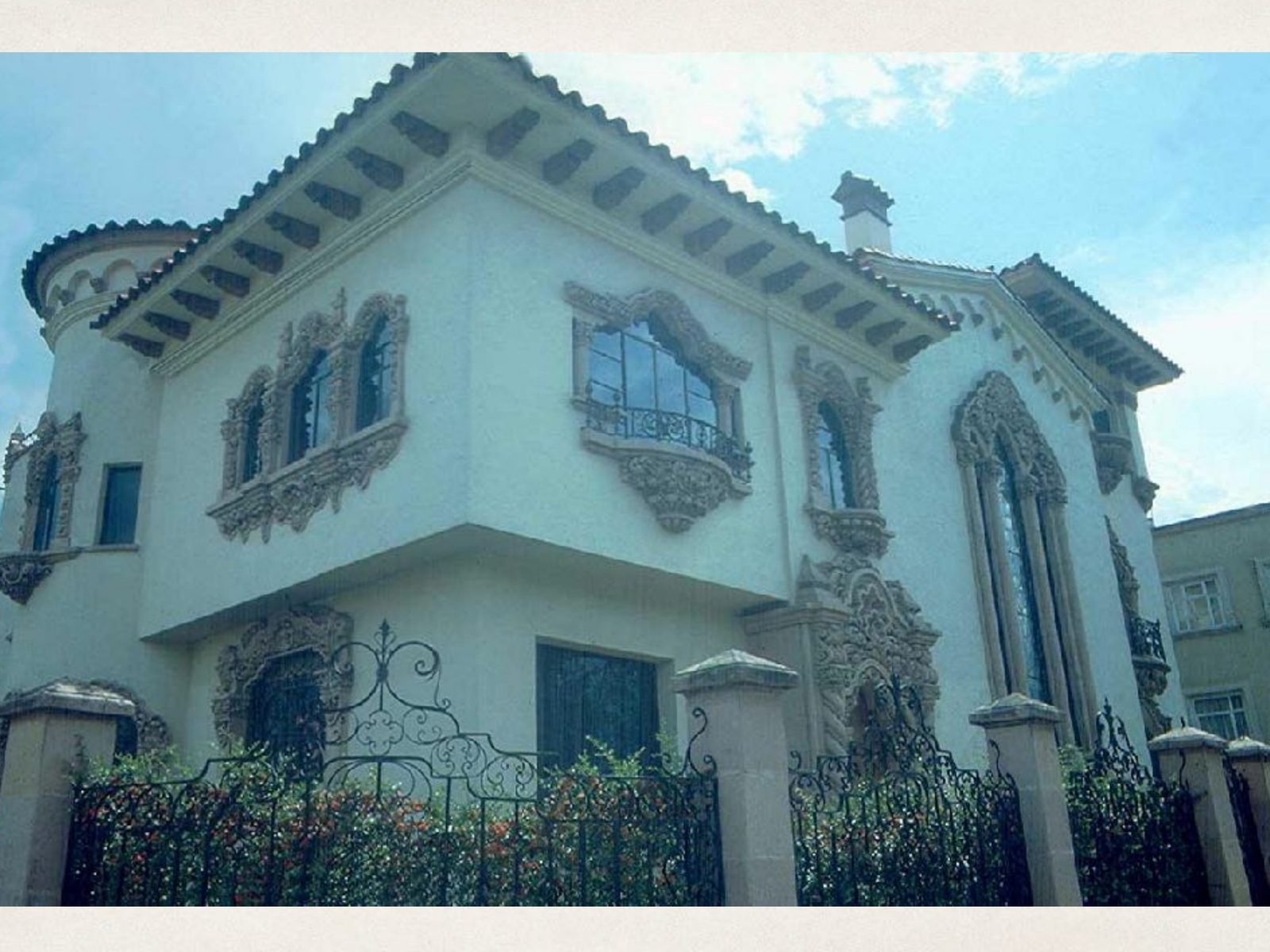 Fachada exterior Horacio 1022